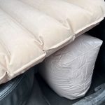 Nafukovací matrac do auta + pumpa béžová – Obrázok 6