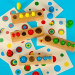Montessori drevené valcové závažia farebné – Obrázok 8