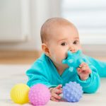 Sada senzorických loptičiek s korekčnými hračkami – Obrázok 9