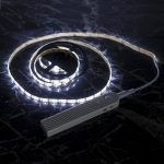 Detektor pohybu LED pásik 2M studenej bielej farby napájaný batériou USB – Obrázok 10